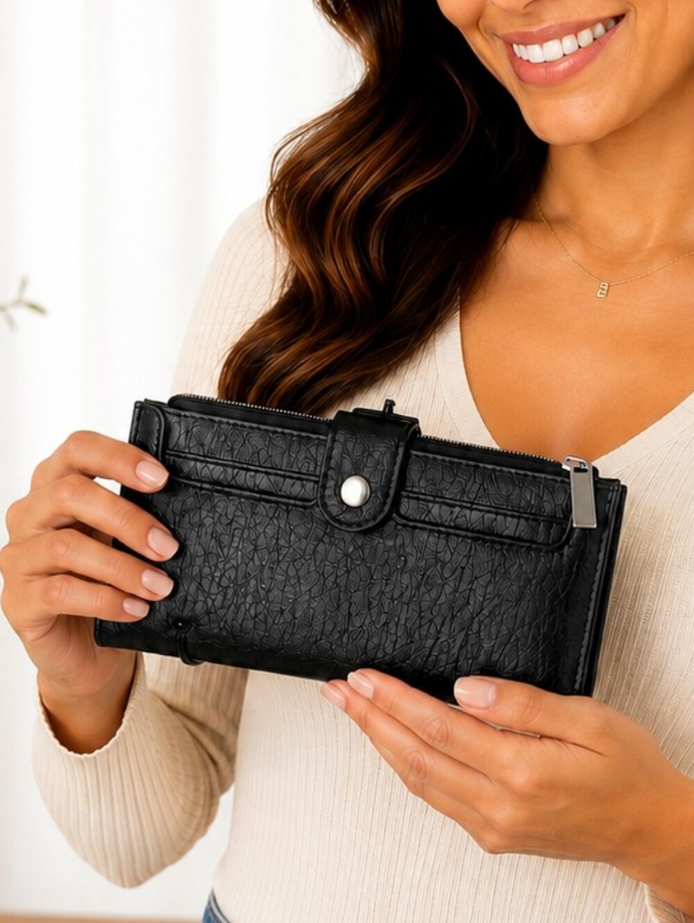 👜 Black Faux Leather Textured Bifold Organizer Wallet Zip Snap GUC